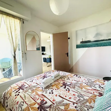 Bright With Loggia In Cabourg! Appartement